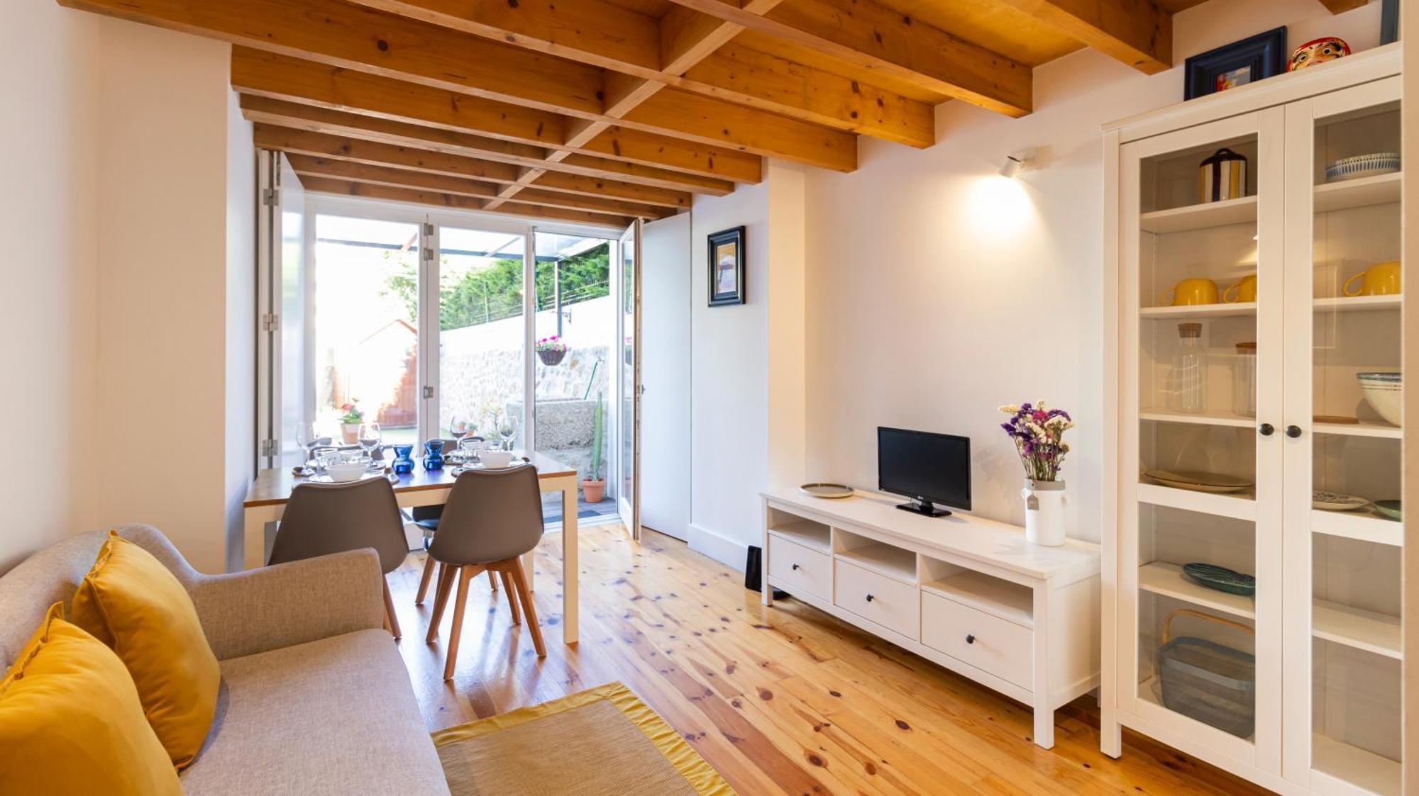 City Center Duplex W Patio By Lovelystay Porto Dış mekan fotoğraf