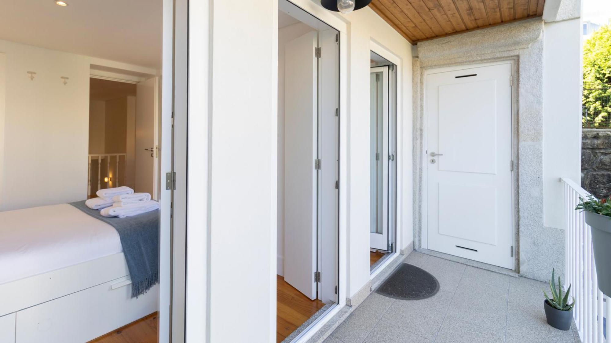 City Center Duplex W Patio By Lovelystay Porto Dış mekan fotoğraf