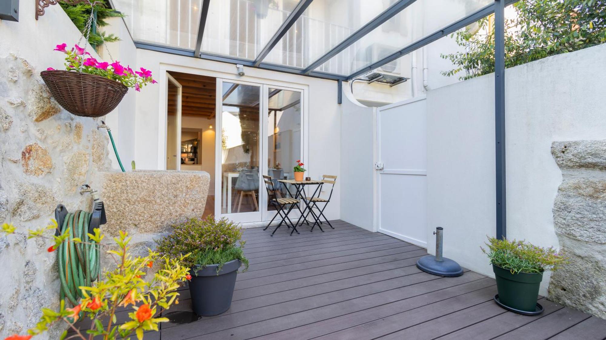 City Center Duplex W Patio By Lovelystay Porto Dış mekan fotoğraf