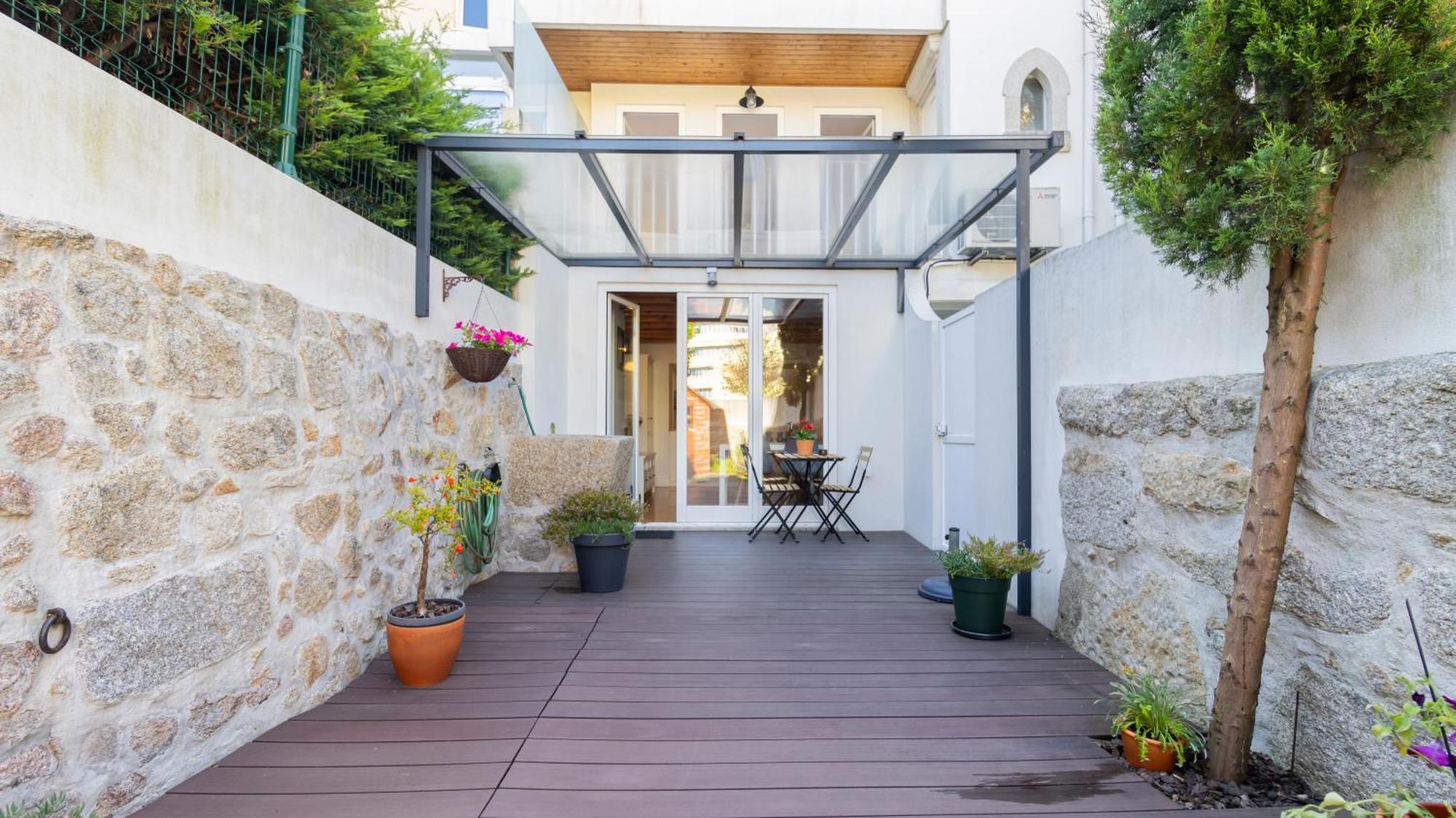 City Center Duplex W Patio By Lovelystay Porto Dış mekan fotoğraf