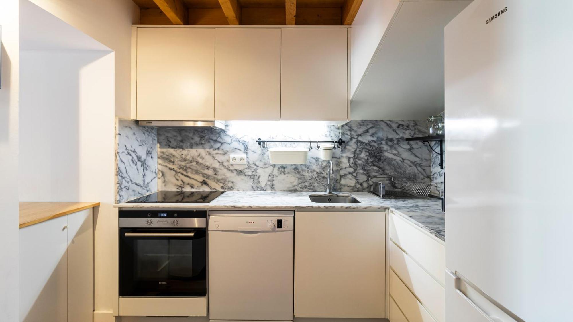 City Center Duplex W Patio By Lovelystay Porto Dış mekan fotoğraf