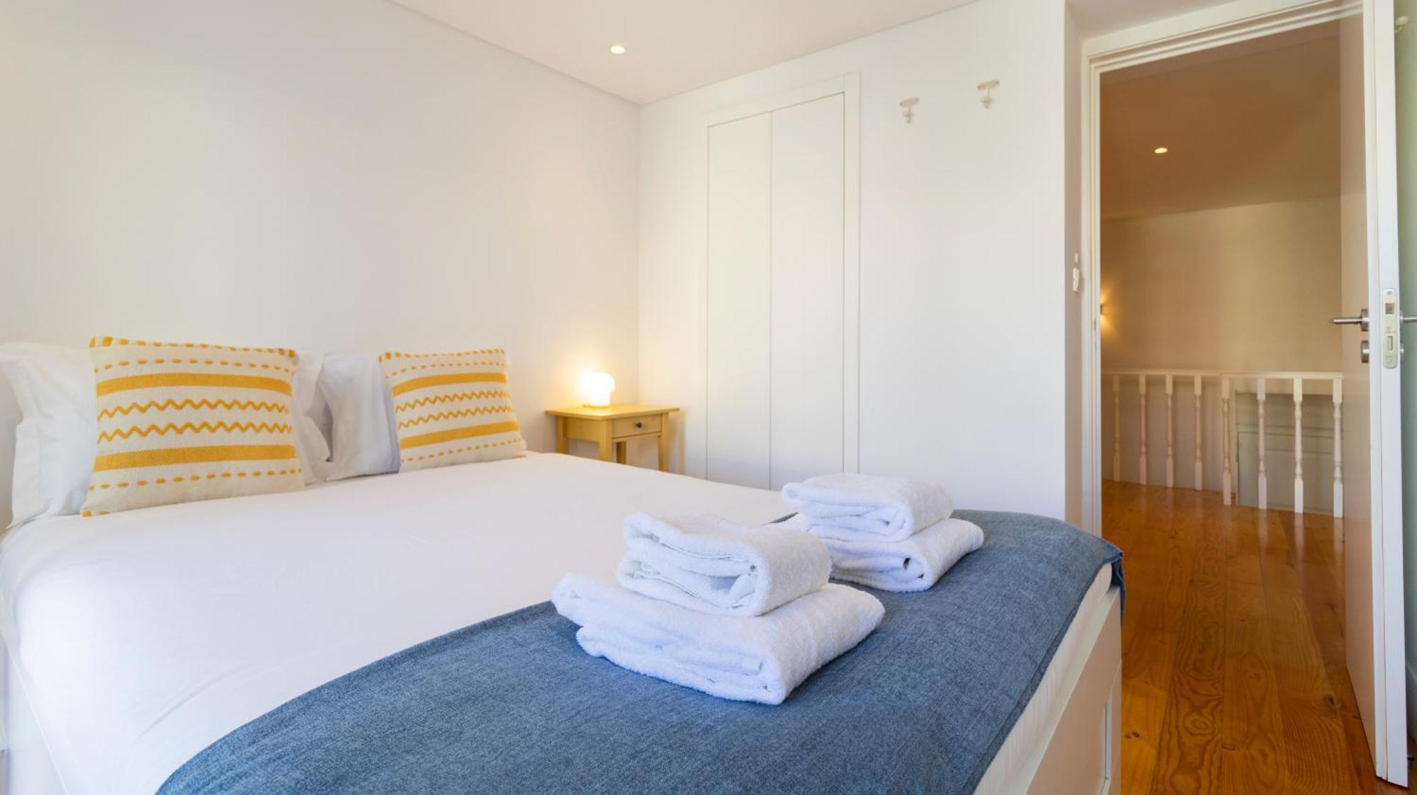 City Center Duplex W Patio By Lovelystay Porto Dış mekan fotoğraf